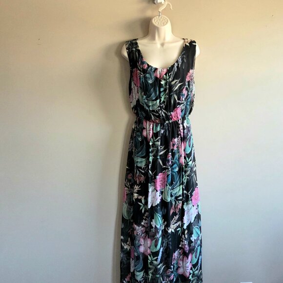 100% silk maxi floral dress. Made in Italy. - Picture 1 of 9